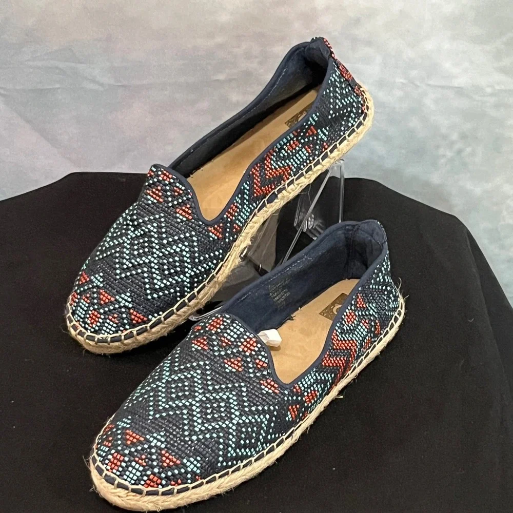 DV Dolce Vita Womens Espadrille Flats Navy Blue Woven Geometric Tribal Size 9‎
